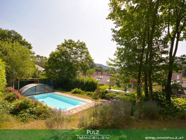 VILLA DU TOURNANT DU SIÈCLE dans un EMPLACEMENT central