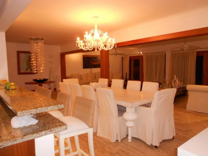 Une villa moderne et luxueuse dans le resort de luxe à Casa de Campo
