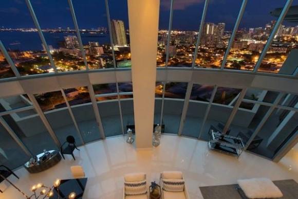 Modern Penthouse in with ultimate Miami Bay and City view 