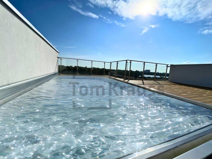 LUKSUS - LOFT PENTHOUSE - MED POOL - SKYLINE OG UDSIGT TIL VAND