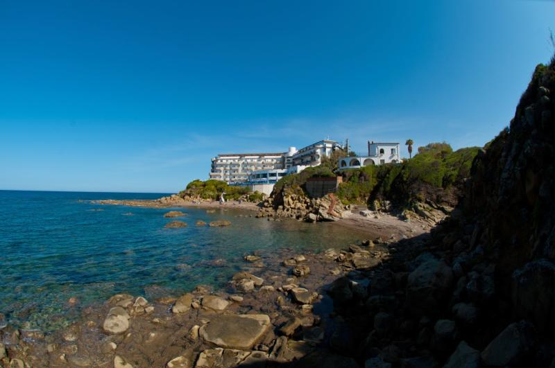 Villa unique et élégante en bord de mer avec plage privée