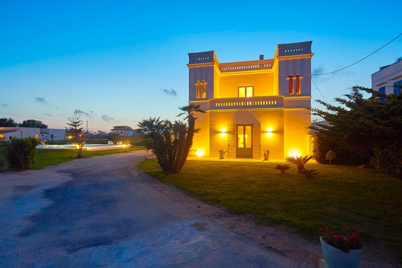 Elegant Sicilian villa located in the heart of Marsala