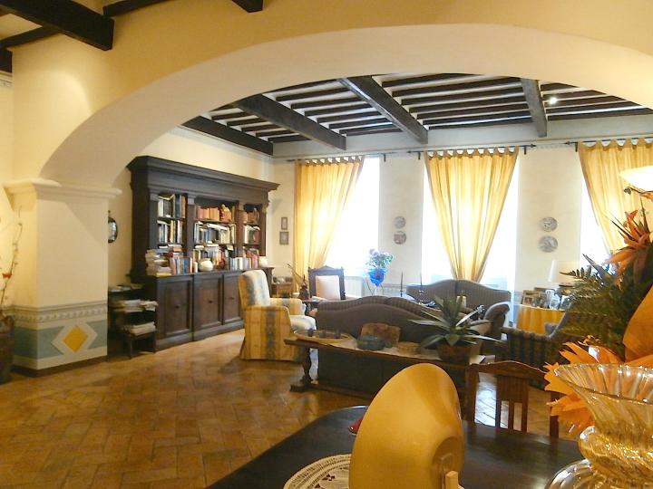 Palat în centrul orașului Montalcino